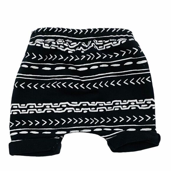 OLD Navy Slouchy Shorts - Picture 2 of 2